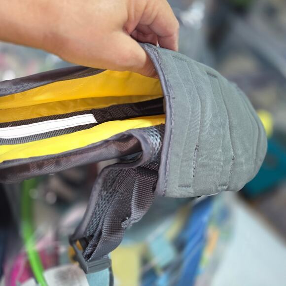 MISCELLANEOUS BAG FULL OF UNUSED DOG TOYS ALL FOR ONE - Picture 4 of 6